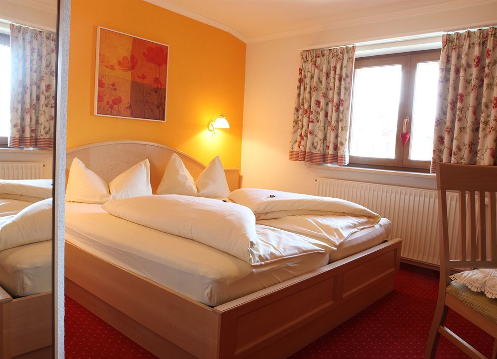 Die Lilie / Hotel Garni Reutte Zewnętrze zdjęcie